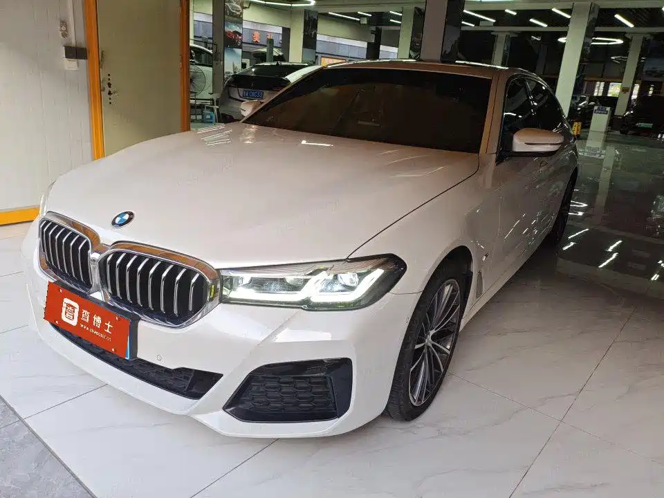 BMW 5 Series 2021