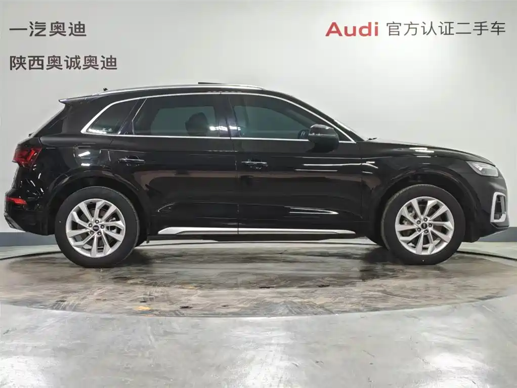 Audi Q5L 2023 — фото 3
