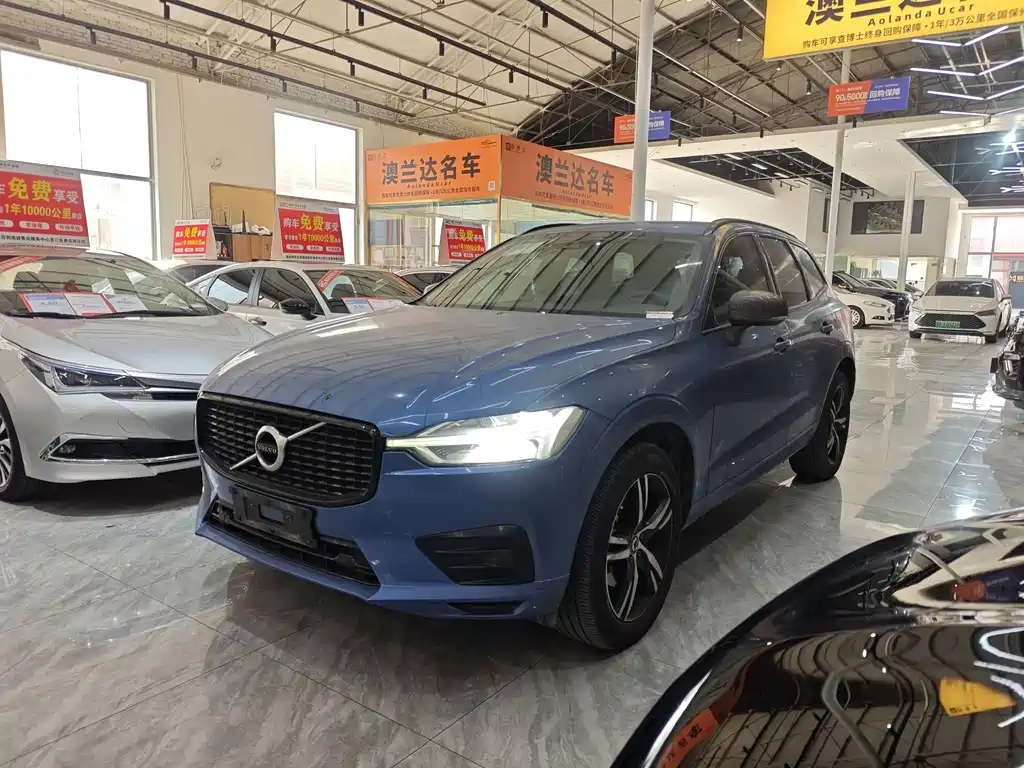 Volvo XC60 2020 — фото 1
