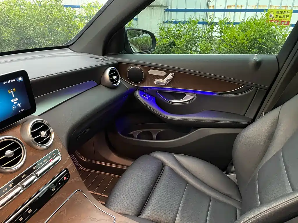 Mercedes-Benz GLC 2019 — фото 14