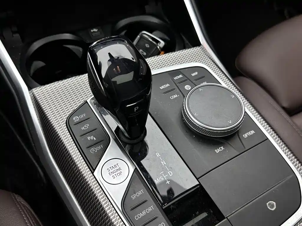 BMW 3 Series 2020 — фото 16