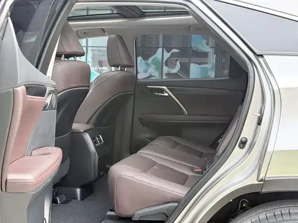 Lexus RX 2020