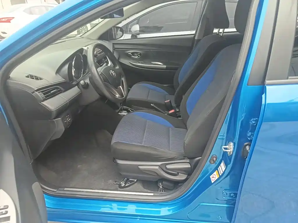 Toyota Yaris L 2016 — фото 15