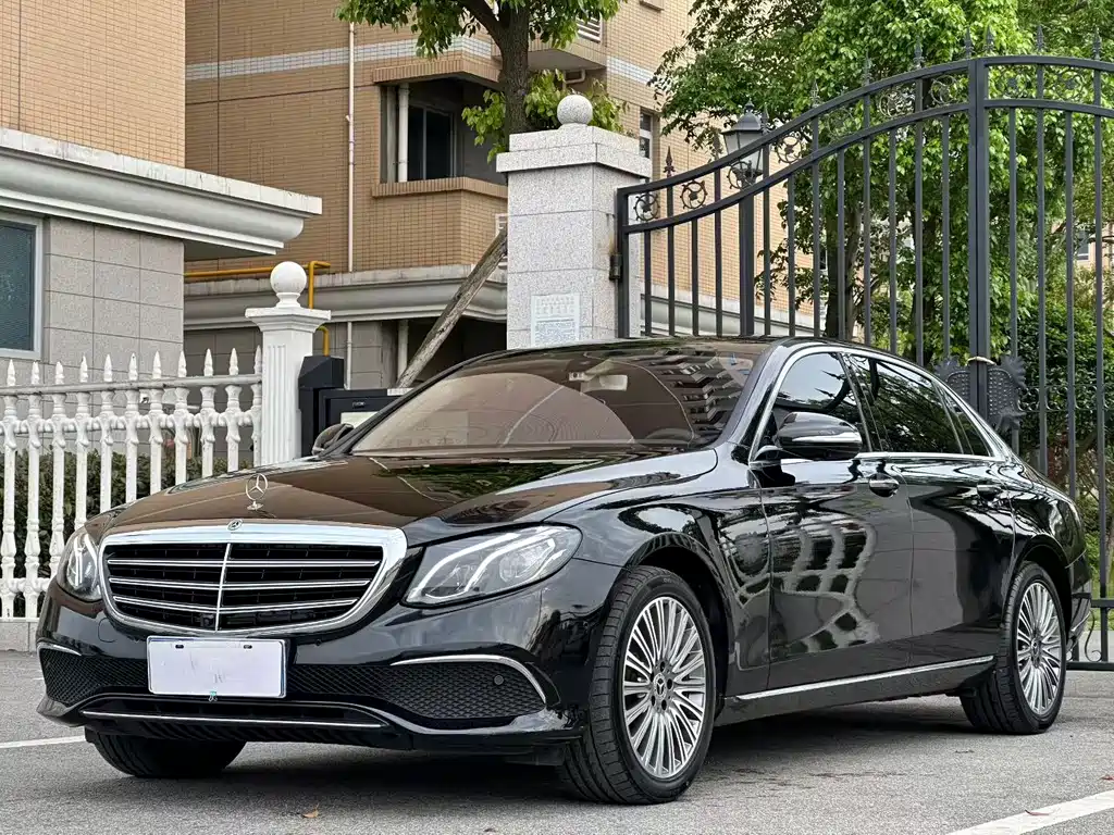 Mercedes-Benz E-Class 2019 — фото 1