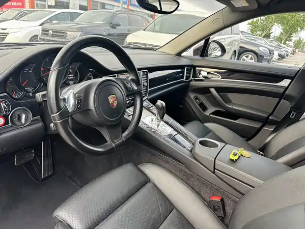 Porsche Panamera 2014