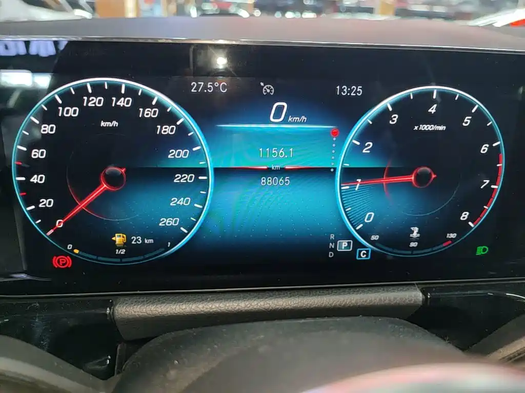 Mercedes-Benz GLA 2021 — фото 12