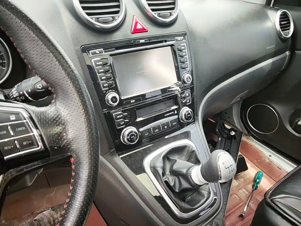 Haval H6 2015 — фото 13