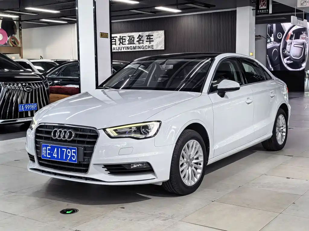 Audi A3 2016 — фото 1
