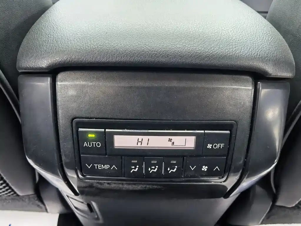 Toyota Prado 2016 — фото 18