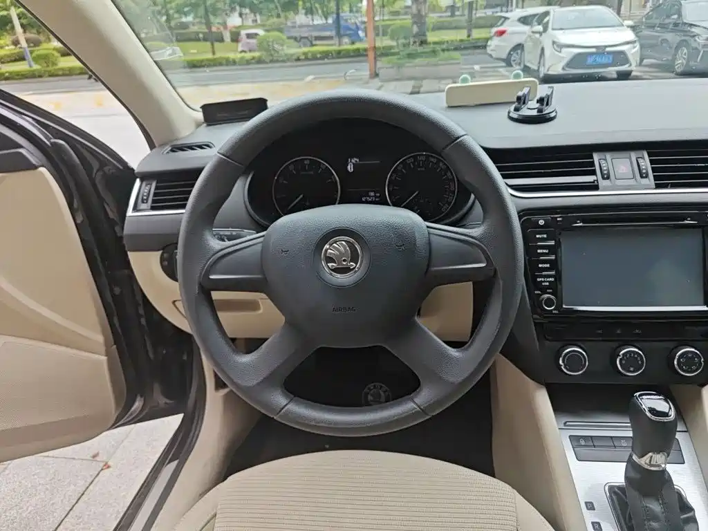 Skoda Octavia 2014