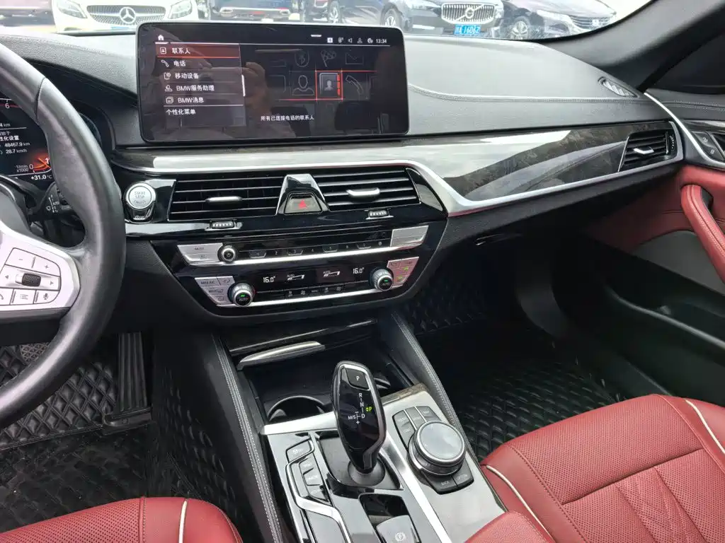 BMW 5 Series 2023 — фото 13