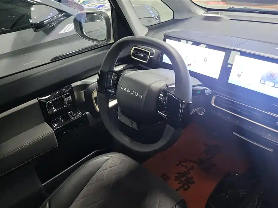 Baojun KiWi EV 2022 — фото 15