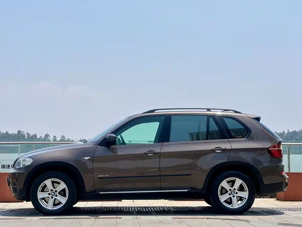 BMW X5 2012 — фото 13