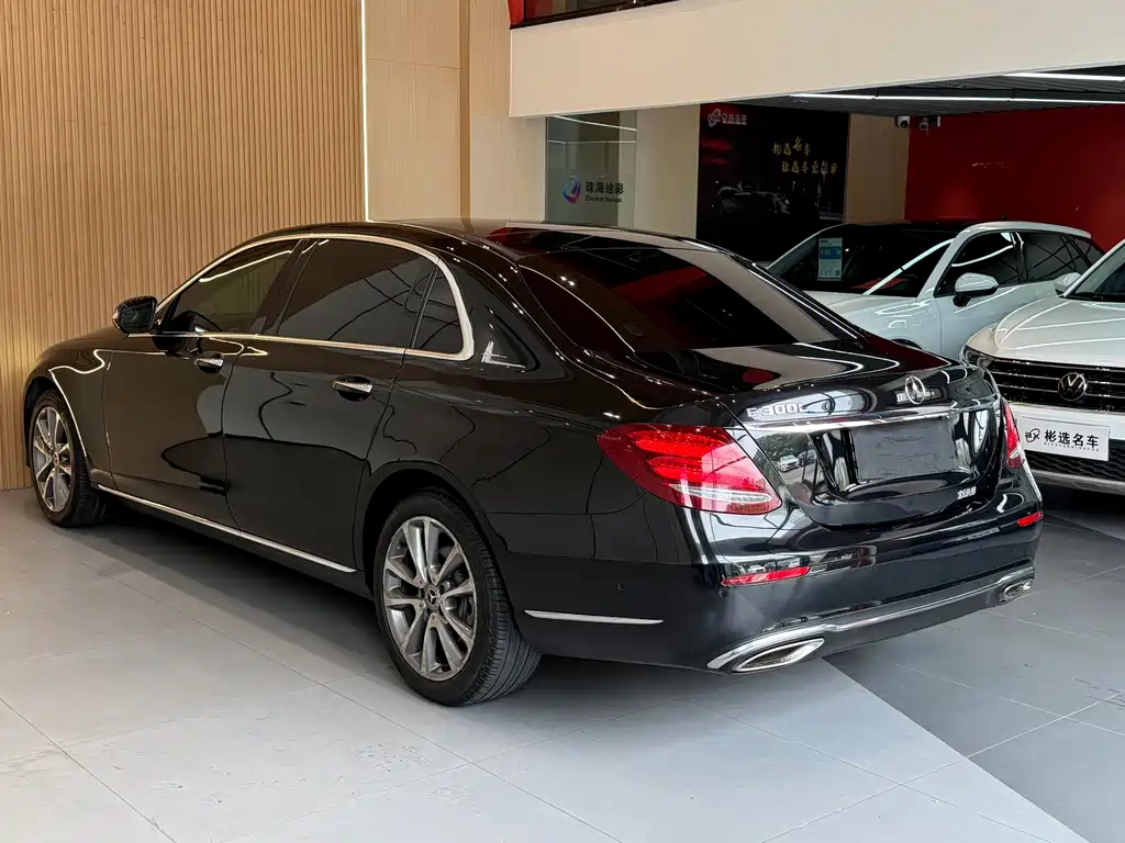Mercedes-Benz E-Class 2018 — фото 17