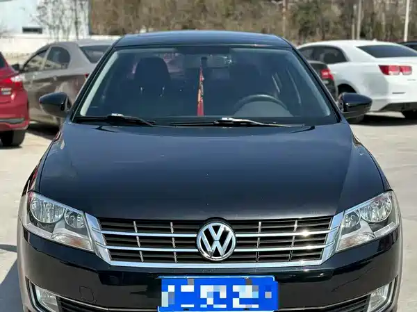Volkswagen Lavida 2013