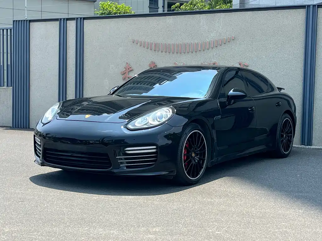 Porsche Panamera 2016 — фото 1