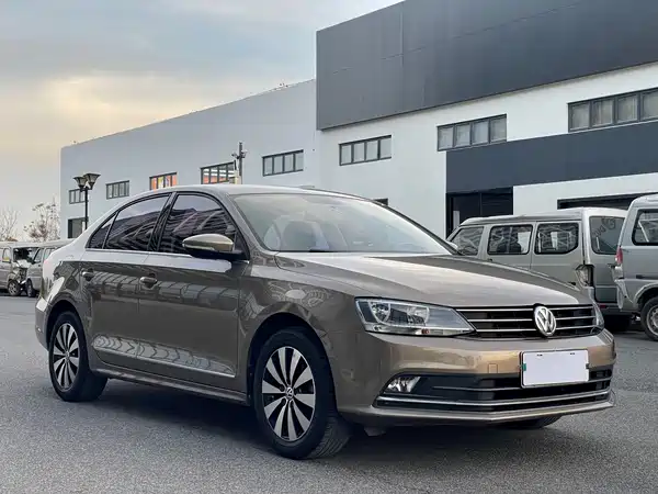 Volkswagen Sagitar 2017