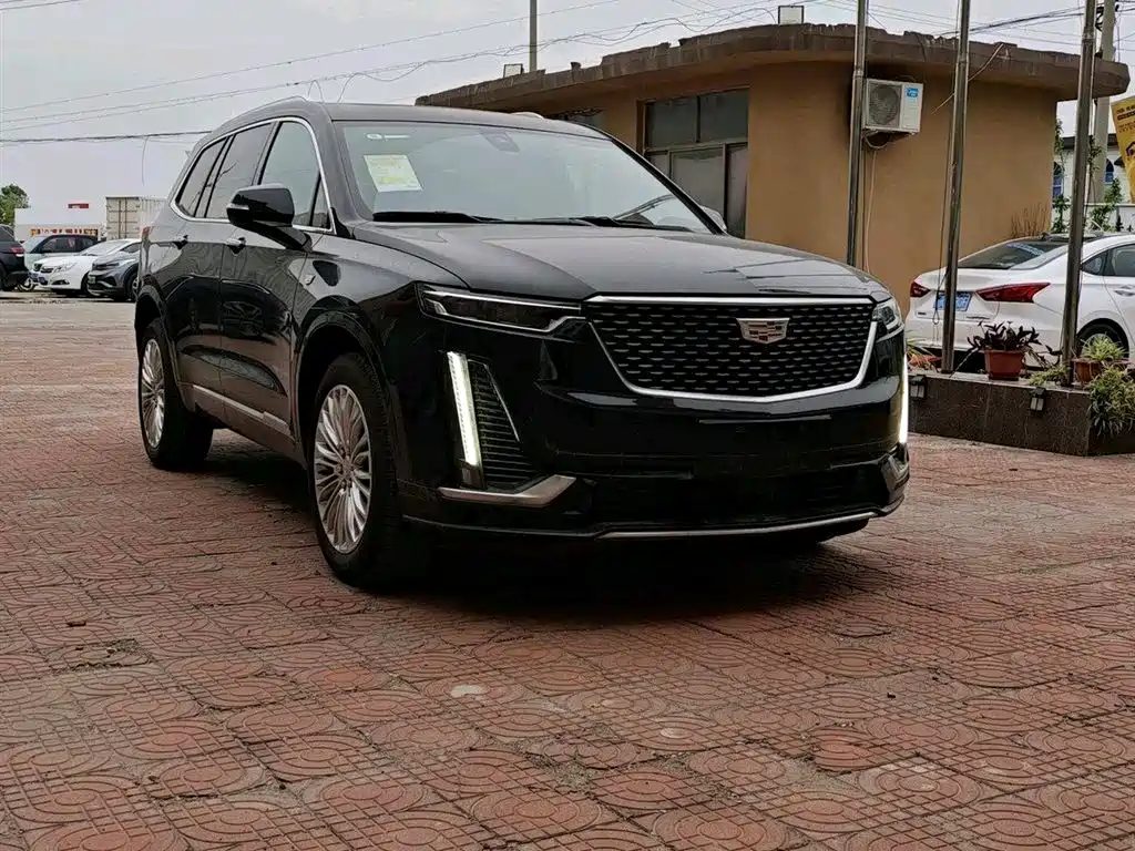 Cadillac XT6 2026 — фото 2