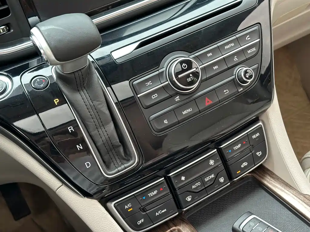 GAC Motor Trumpchi M8 2018 — фото 11