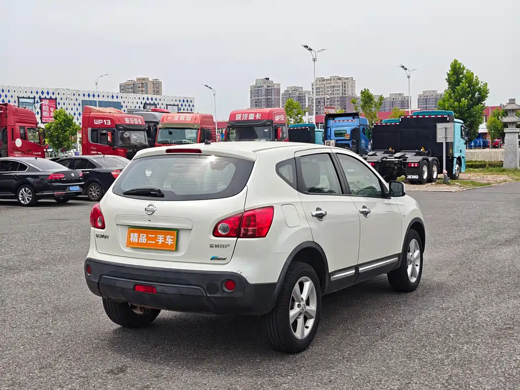 Nissan Qashqai 2015 — фото 7