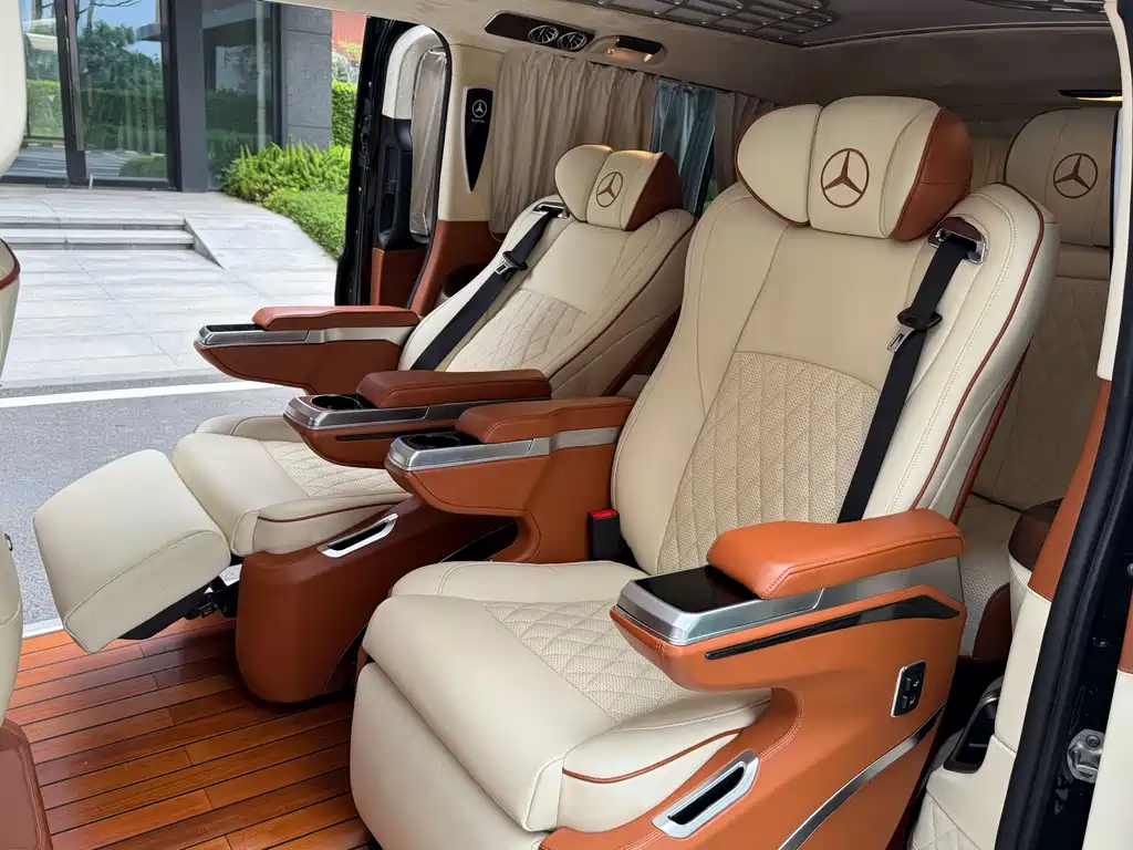 Mercedes-Benz Vito 2022 — фото 17