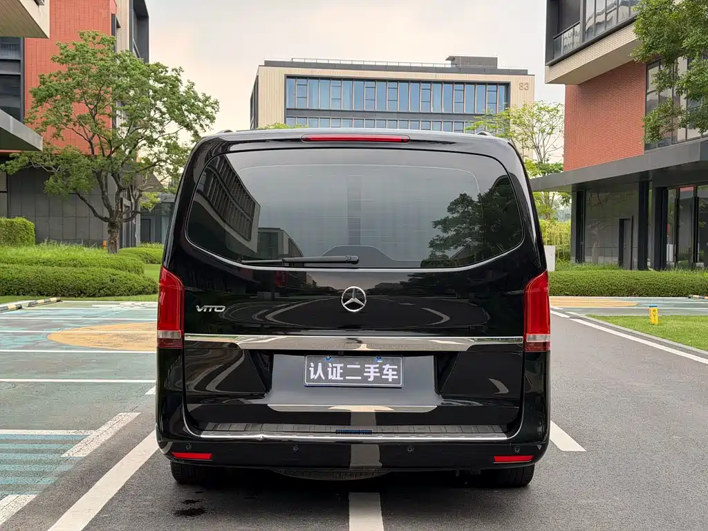 Mercedes-Benz Vito 2022 — фото 21