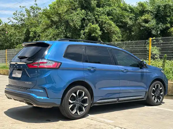 Ford Edge 2021