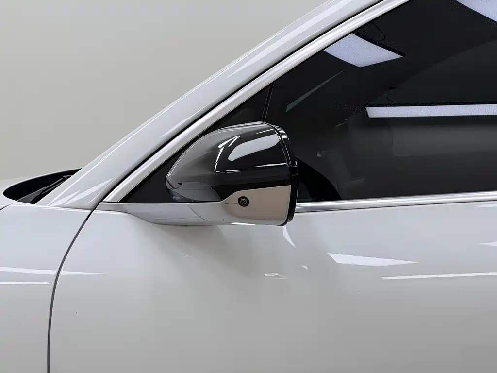 NIO EC6 2024 — фото 10