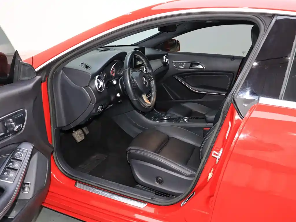 Mercedes-Benz CLA 2017 — фото 16