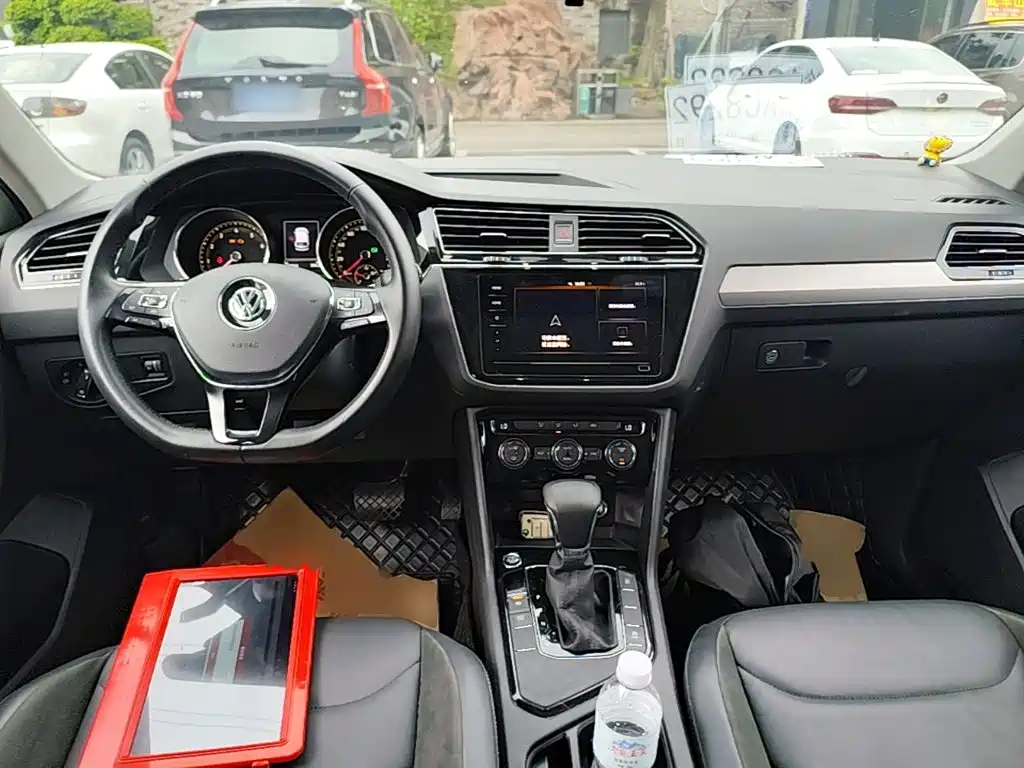 Volkswagen Tiguan L 2019 — фото 10