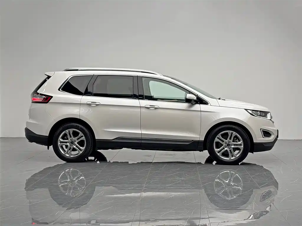 Ford Edge 2018 — фото 7