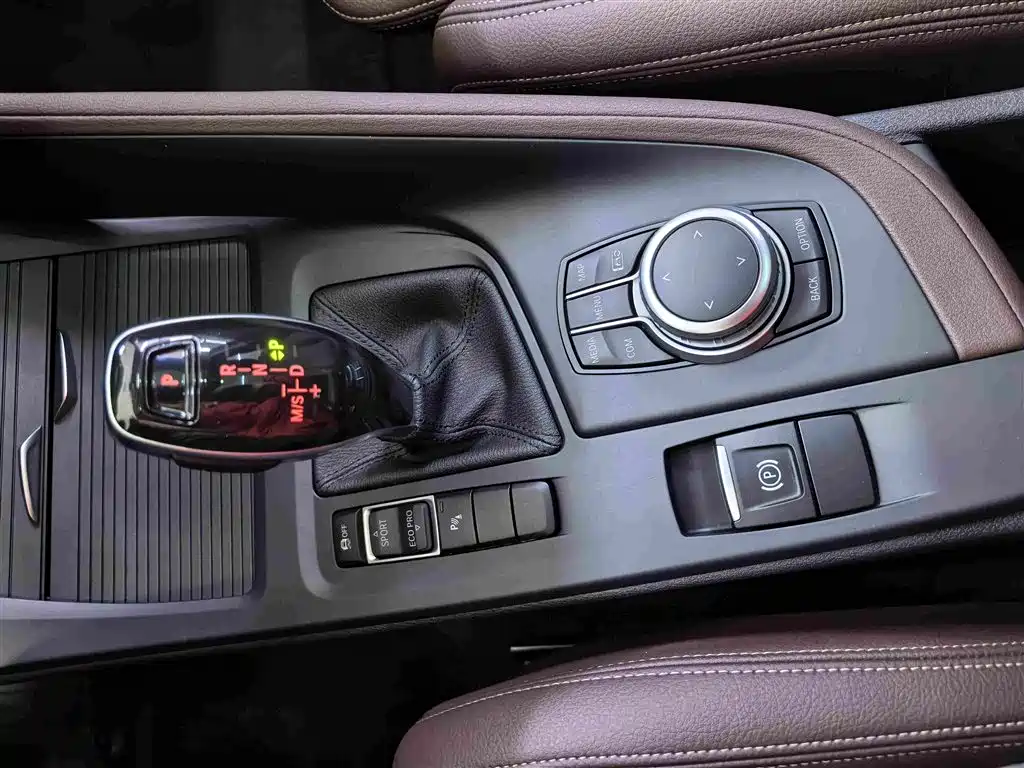 BMW X1 2022 — фото 14