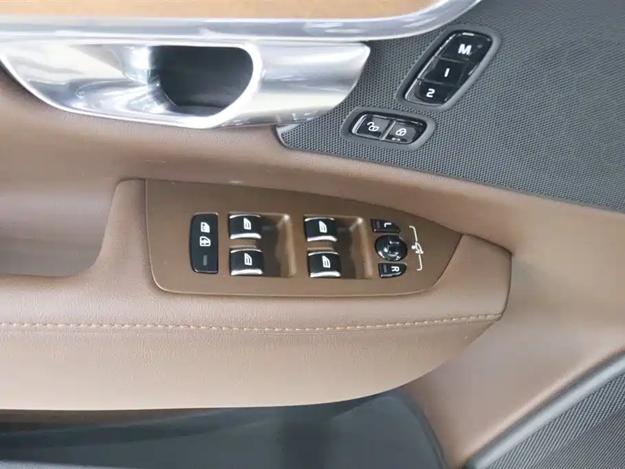 Volvo S90 2023 — фото 12