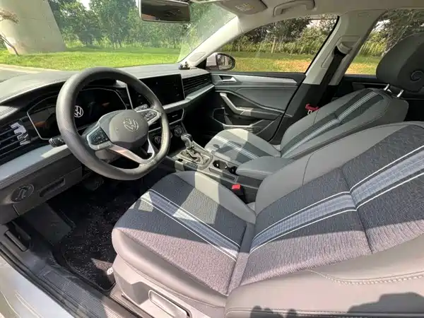 Volkswagen Sagitar 2026