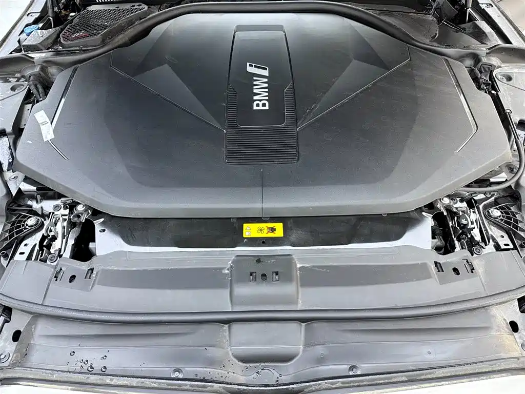 BMW i5 2025 — фото 17