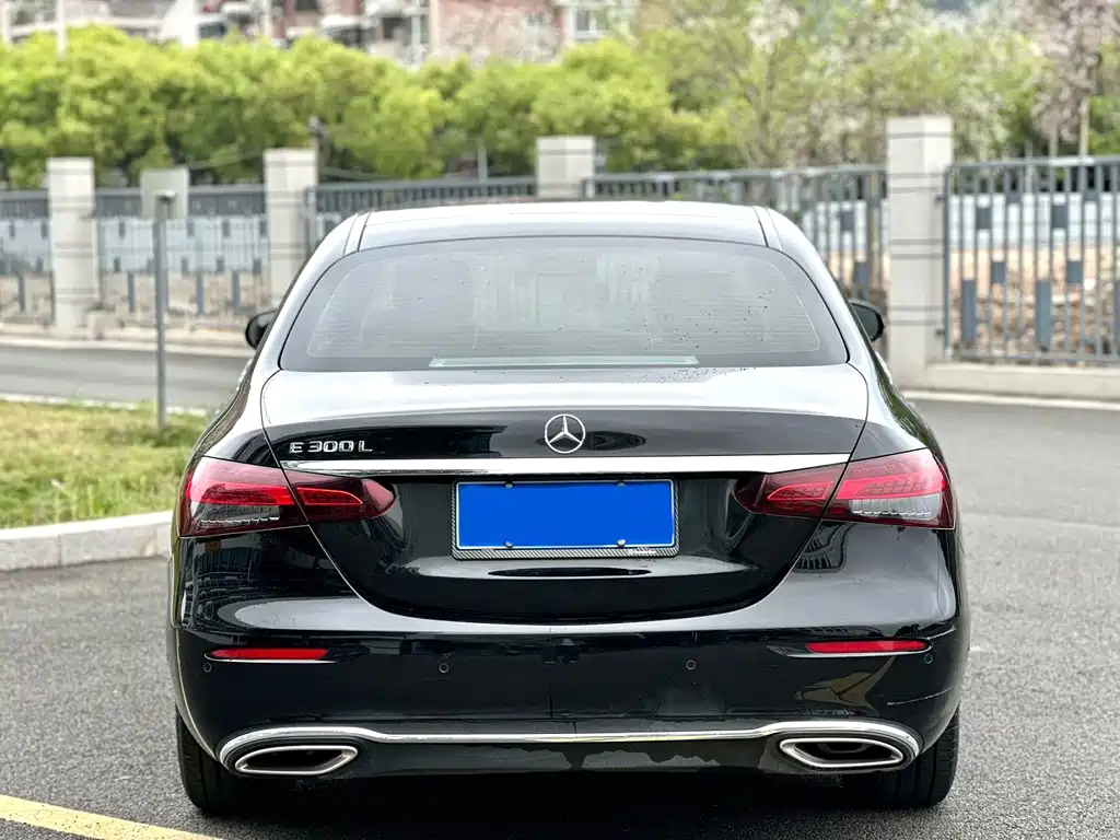 Mercedes-Benz E-Class 2021 — фото 5