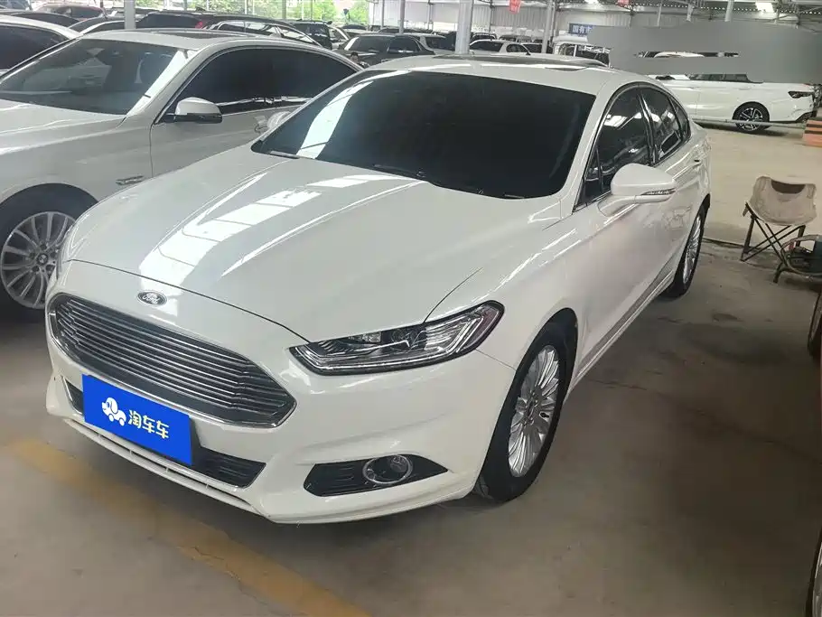 Ford Mondeo 2015 — фото 1