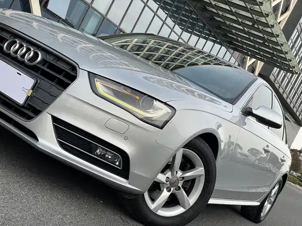 Audi A4L 2013