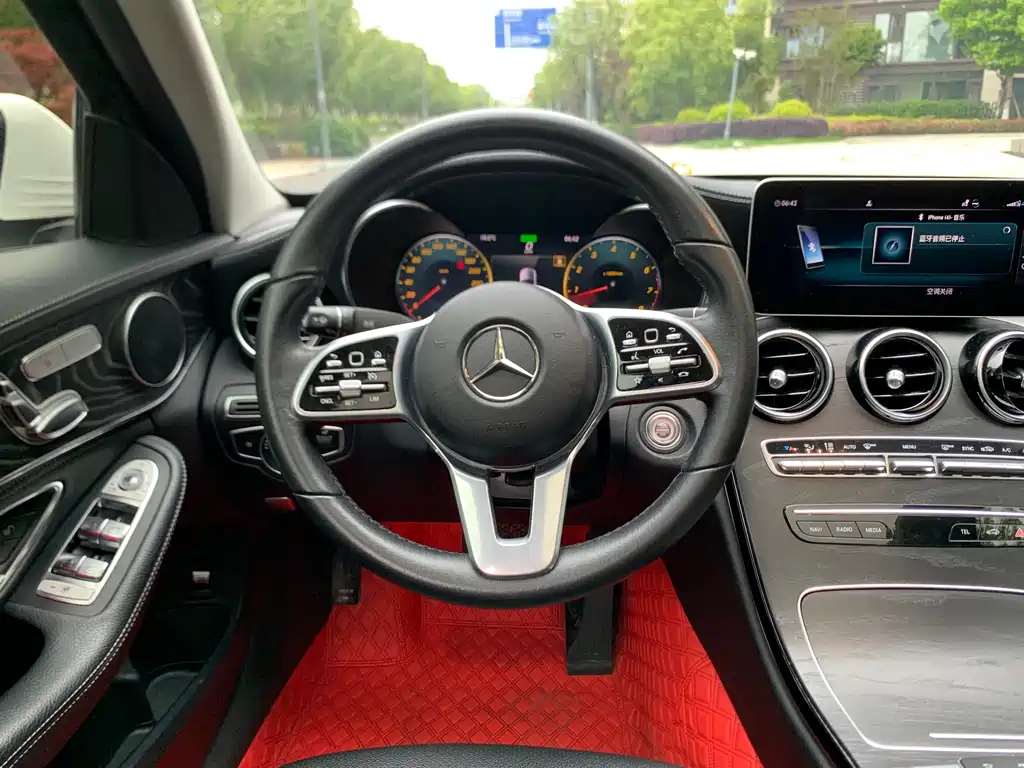 Mercedes-Benz C-Class 2019 — фото 13