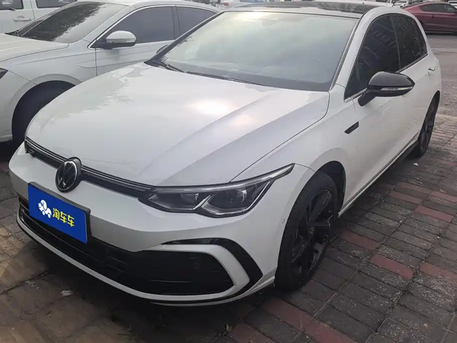 Volkswagen Golf 2021