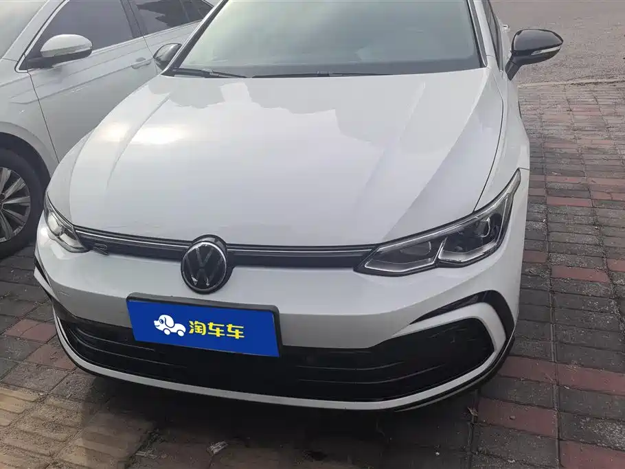 Volkswagen Golf 2021