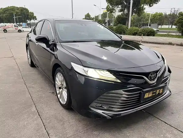 Toyota Camry 2019