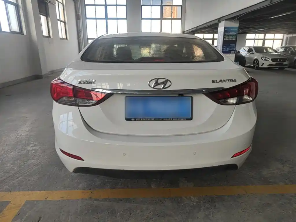 Hyundai Elantra Langdong 2018 — фото 6