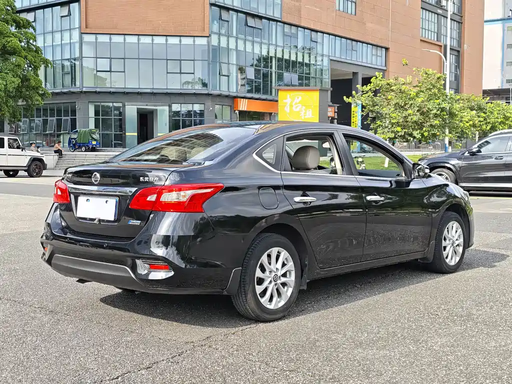 Nissan Sylphy 2018 — фото 11