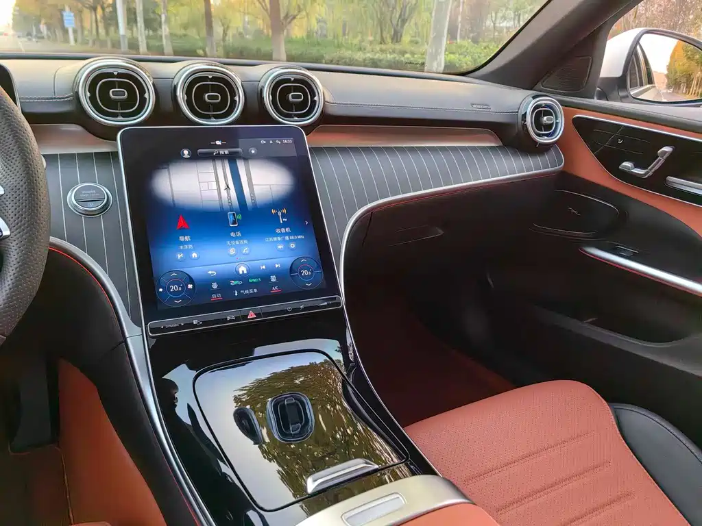 Mercedes-Benz C-Class 2023 — фото 13