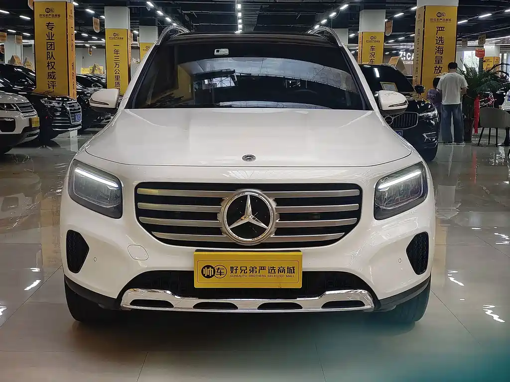 Mercedes-Benz GLB 2024