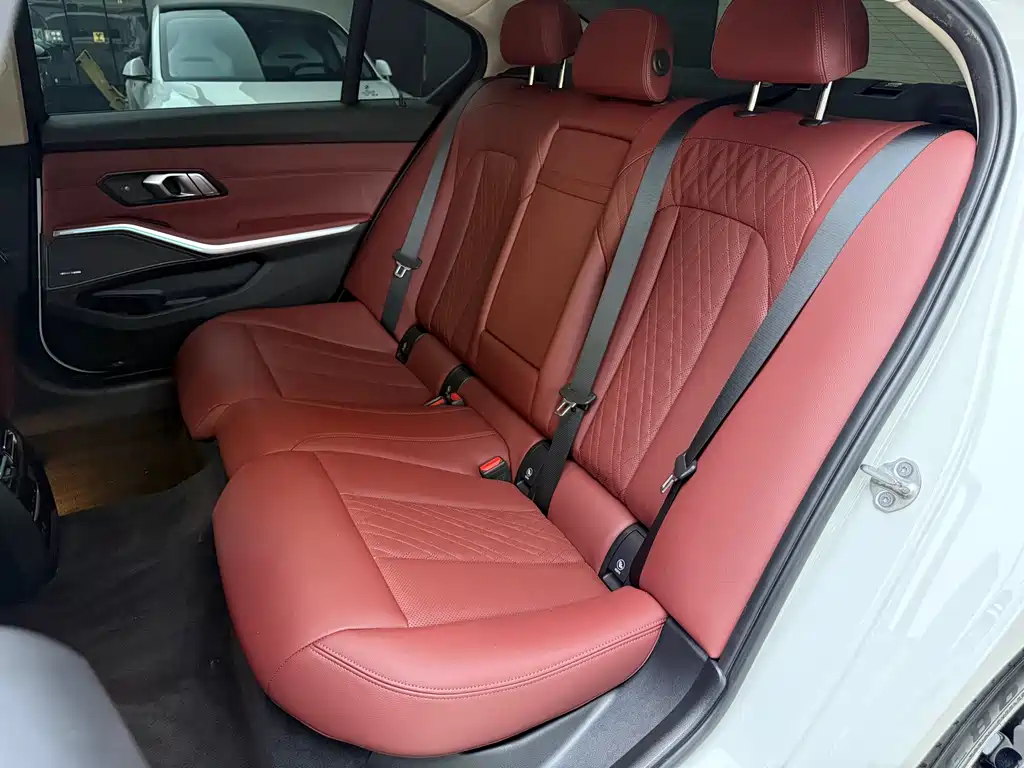 BMW i3 2023 — фото 11
