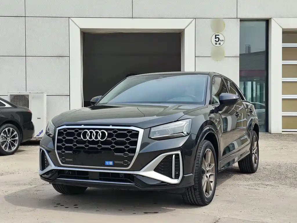 Audi Q2L 2025