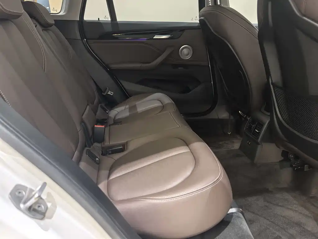 BMW X1 2022 — фото 11