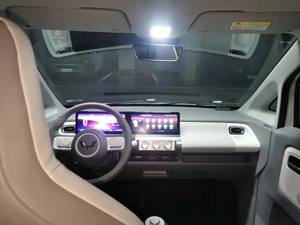 Wuling Air ev Clear Sky 2023 — фото 9
